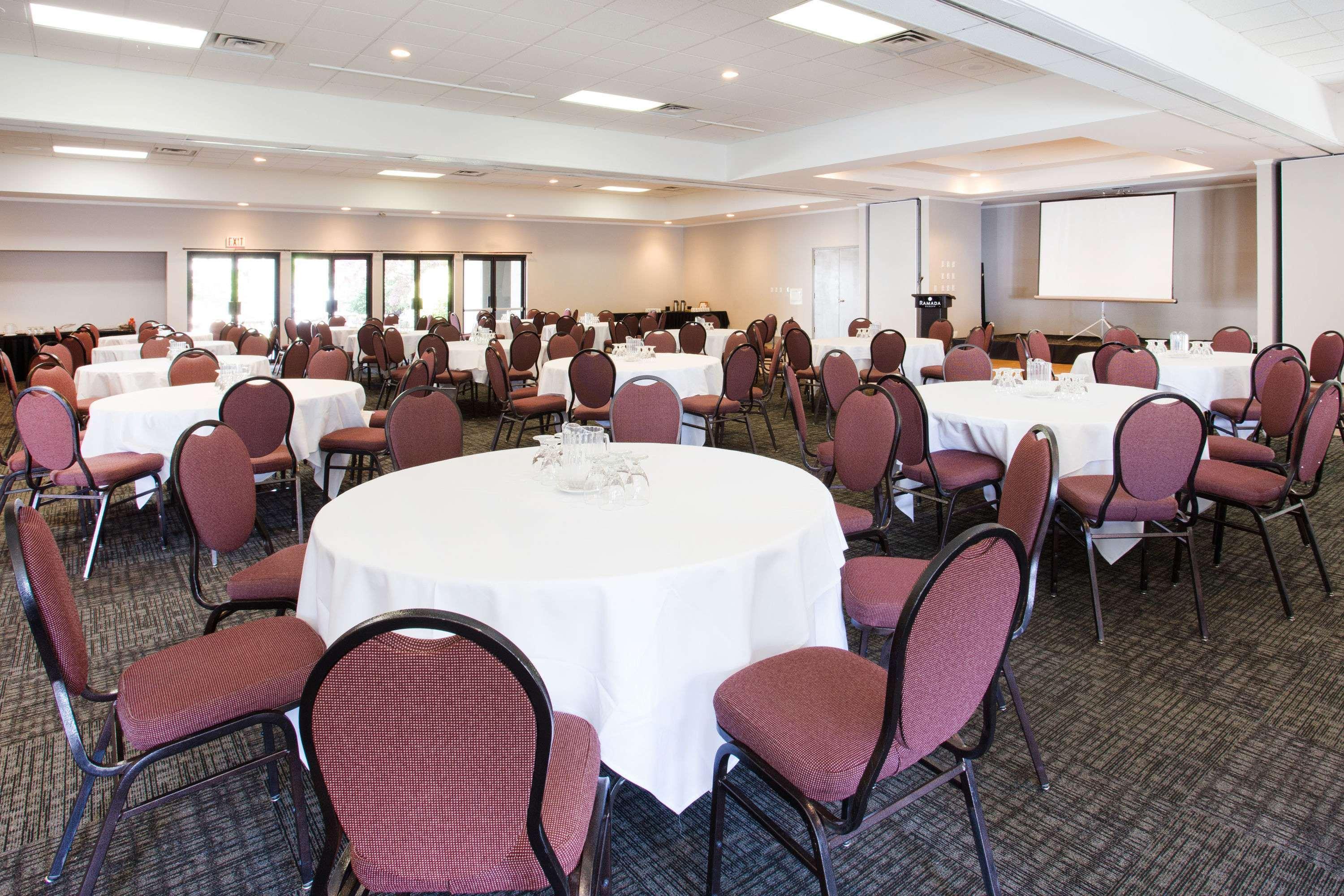Ramada By Wyndham Duncan Cowichan Valley Kültér fotó